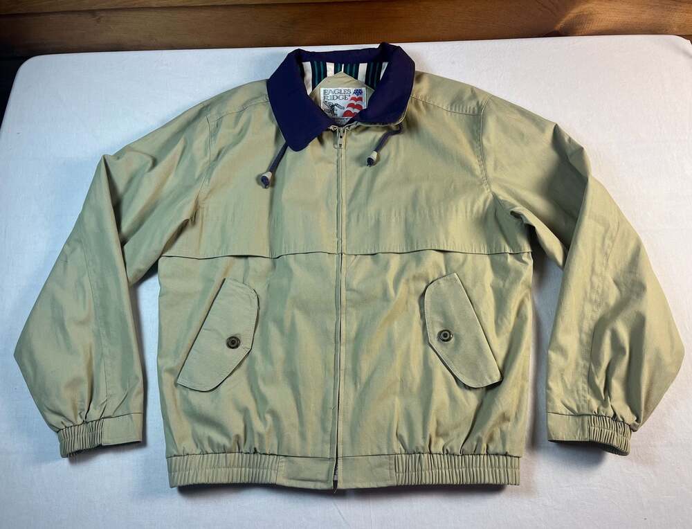 Eagles Ridge Vintage Men's Cotton Blend Bomber Jacket with Striped Lining Size M